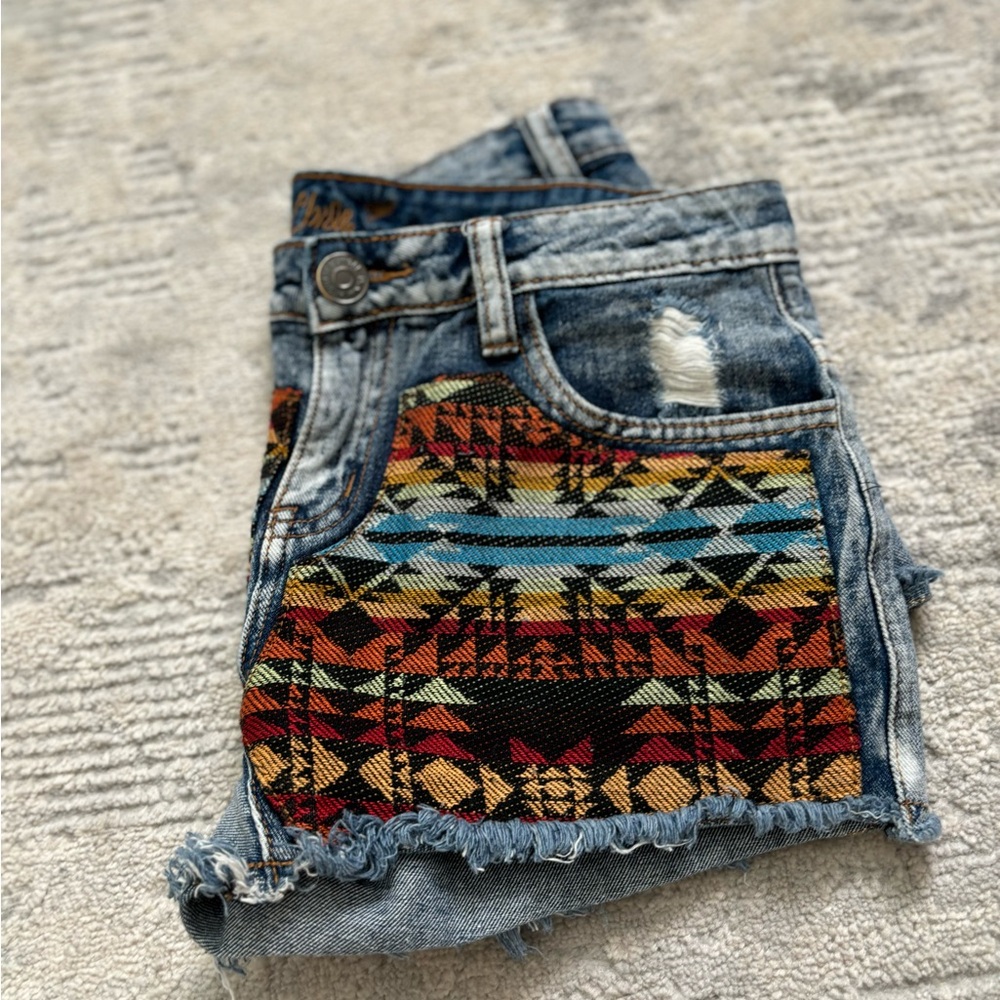 Chiqle Denim Aztec Southwestern Shorts Size S - Picture 11 of 11